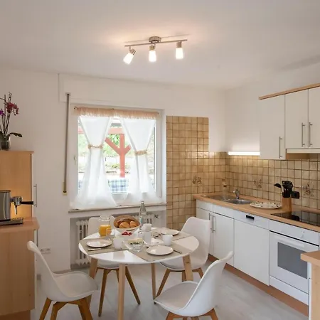 Apartment Burgblick Coraidelstein Klotten