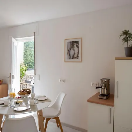 Apartment Burgblick Coraidelstein *