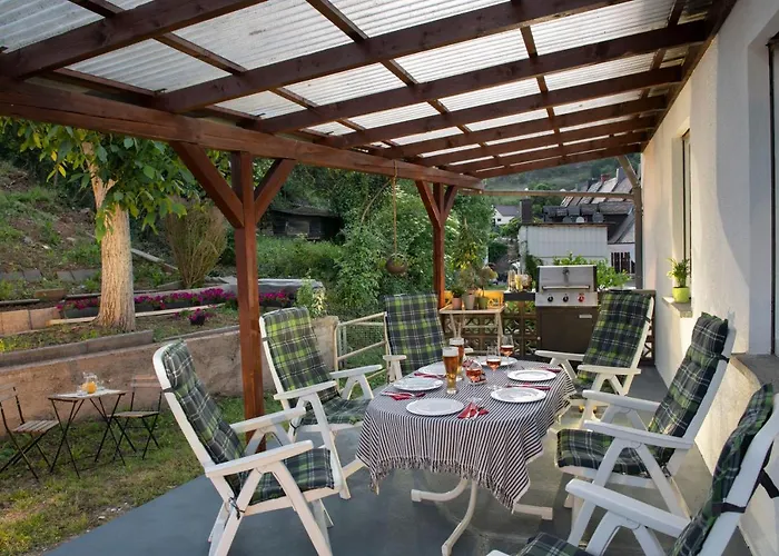 Burgblick Coraidelstein * Klotten